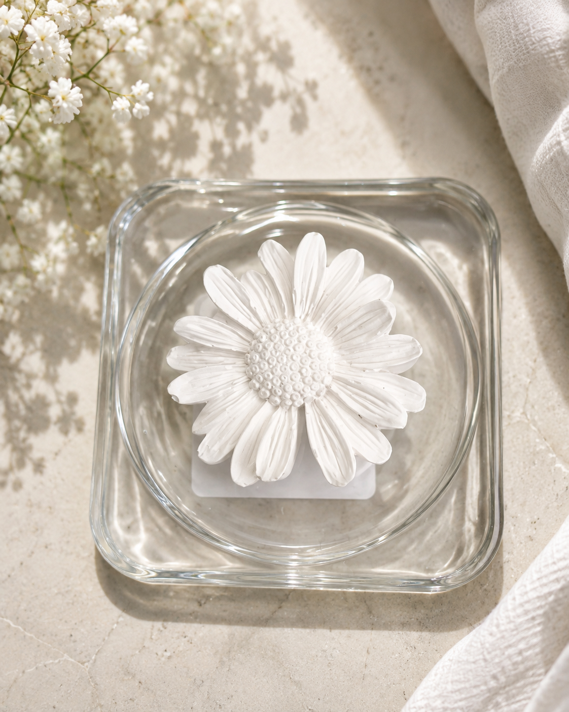 Daisy Aroma Stone Diffuser Gift Set with 10ml Fragrance Oil